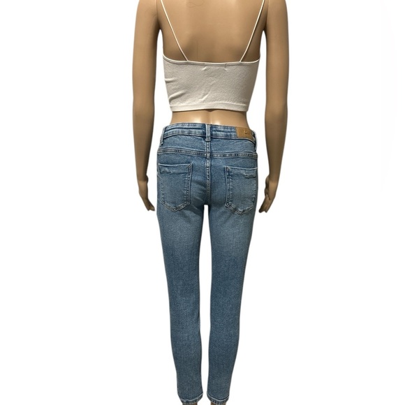 Zara Light Wash Skinny Jeans Size 26 - Picture 3 of 5